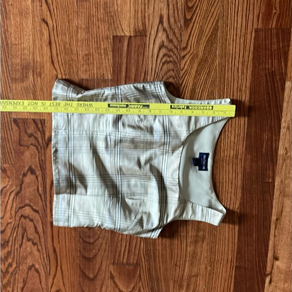 EUC Ann Taylor 100% Raw Silk Gold and Cream Fitted Sleeveless Crop Top - Picture 7 of 7